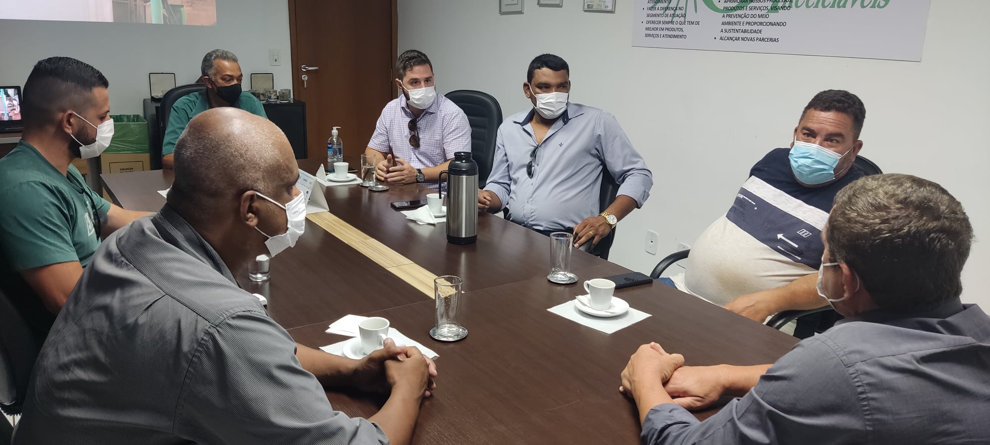 Vereadores visitam aterro sanitário em Brasília e conhecem trabalhos das Cooperativas de Reciclagem